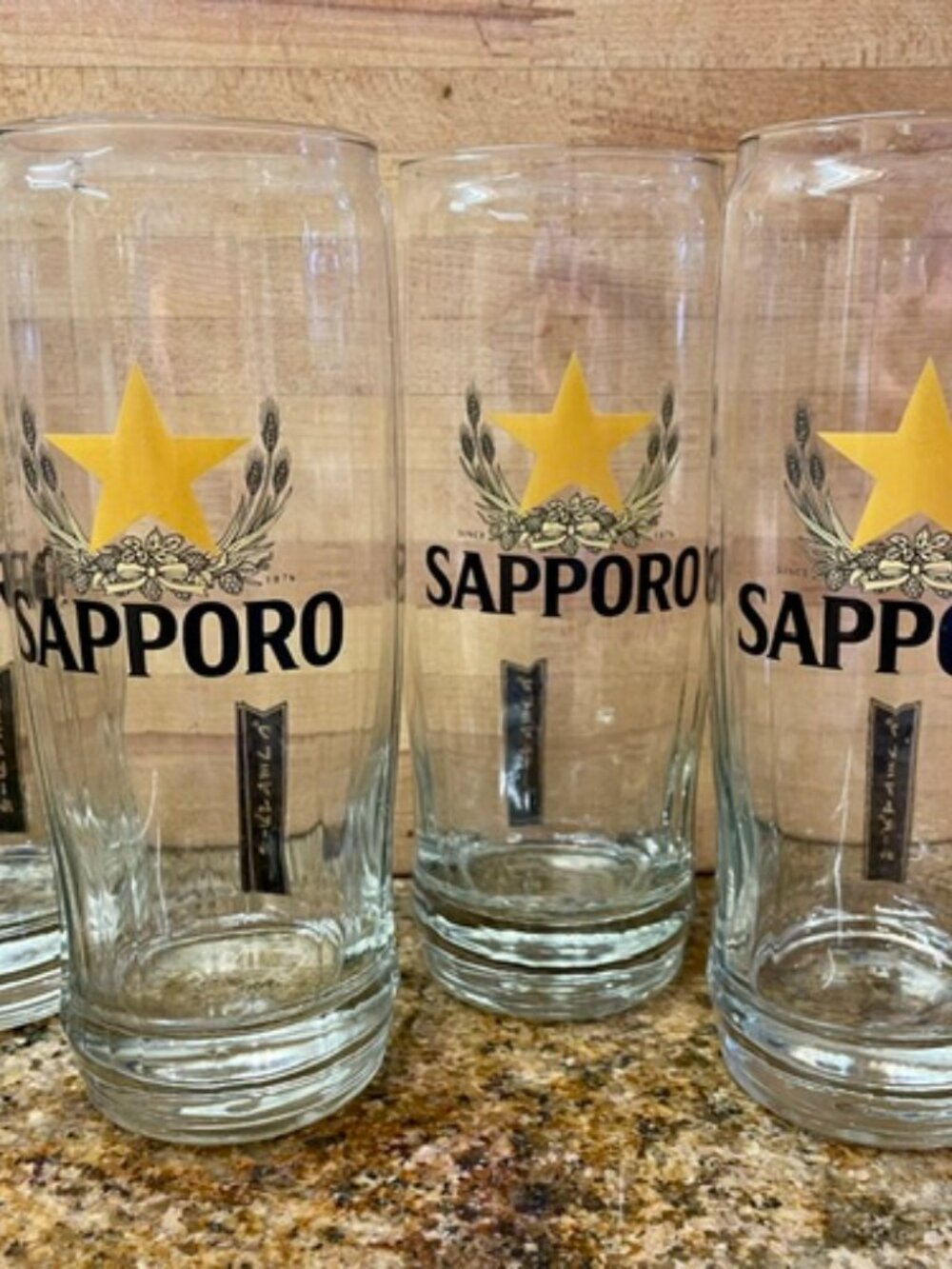 SET OF FOUR NEW SAPPORO Pint Glass Japanese Beer GOLD STAR Beer Can Glass